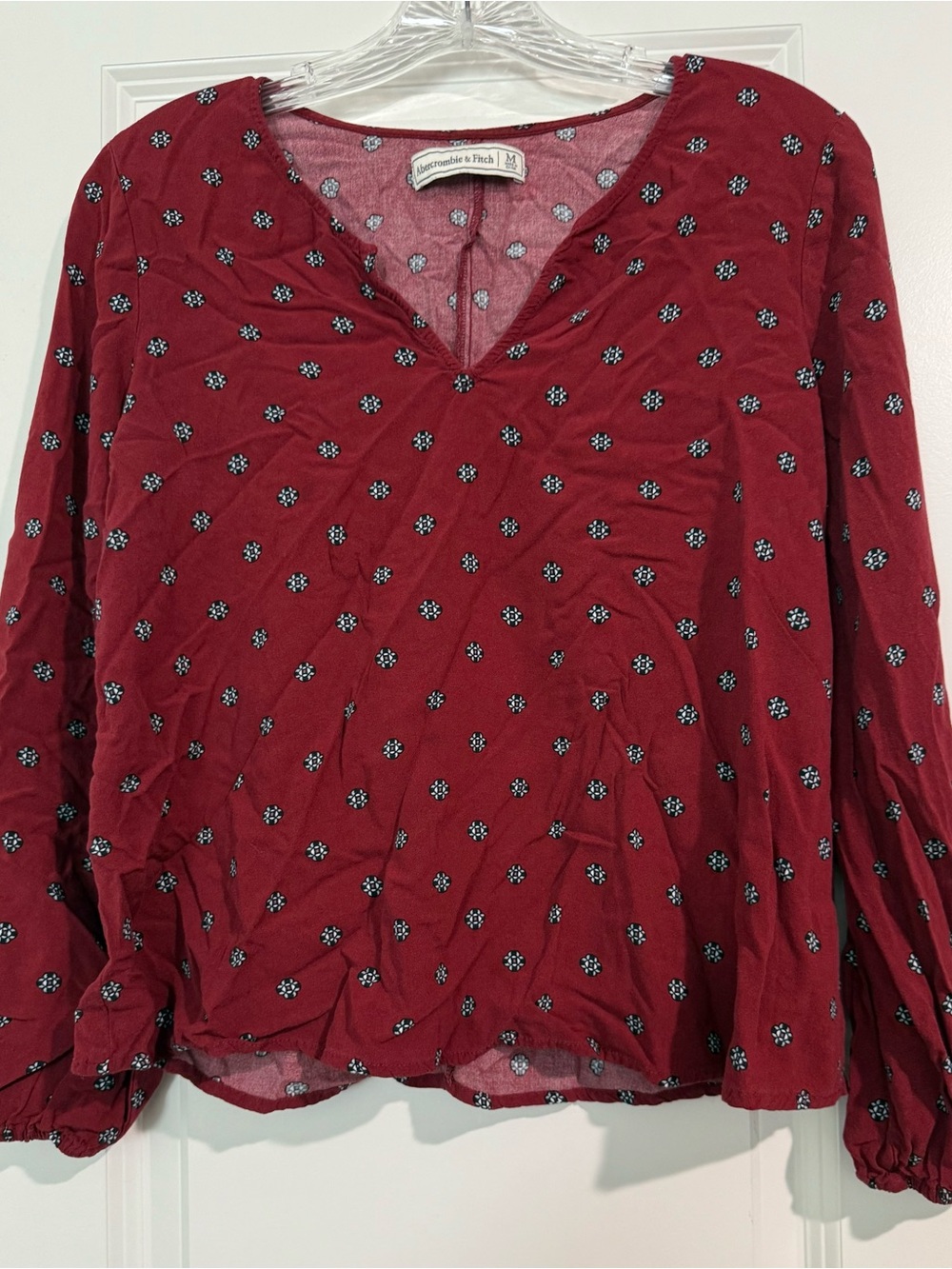 Abercrombie & Fitch Women's Burgundy Floral V-Neck Blouse